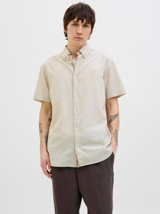 model_shot-front
