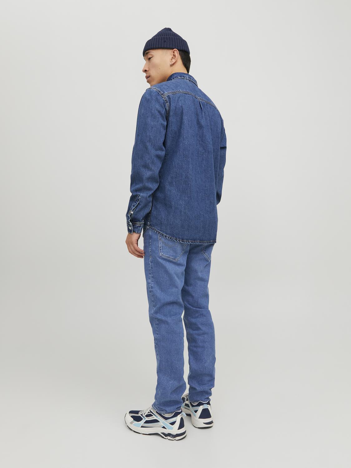 model_shot-back