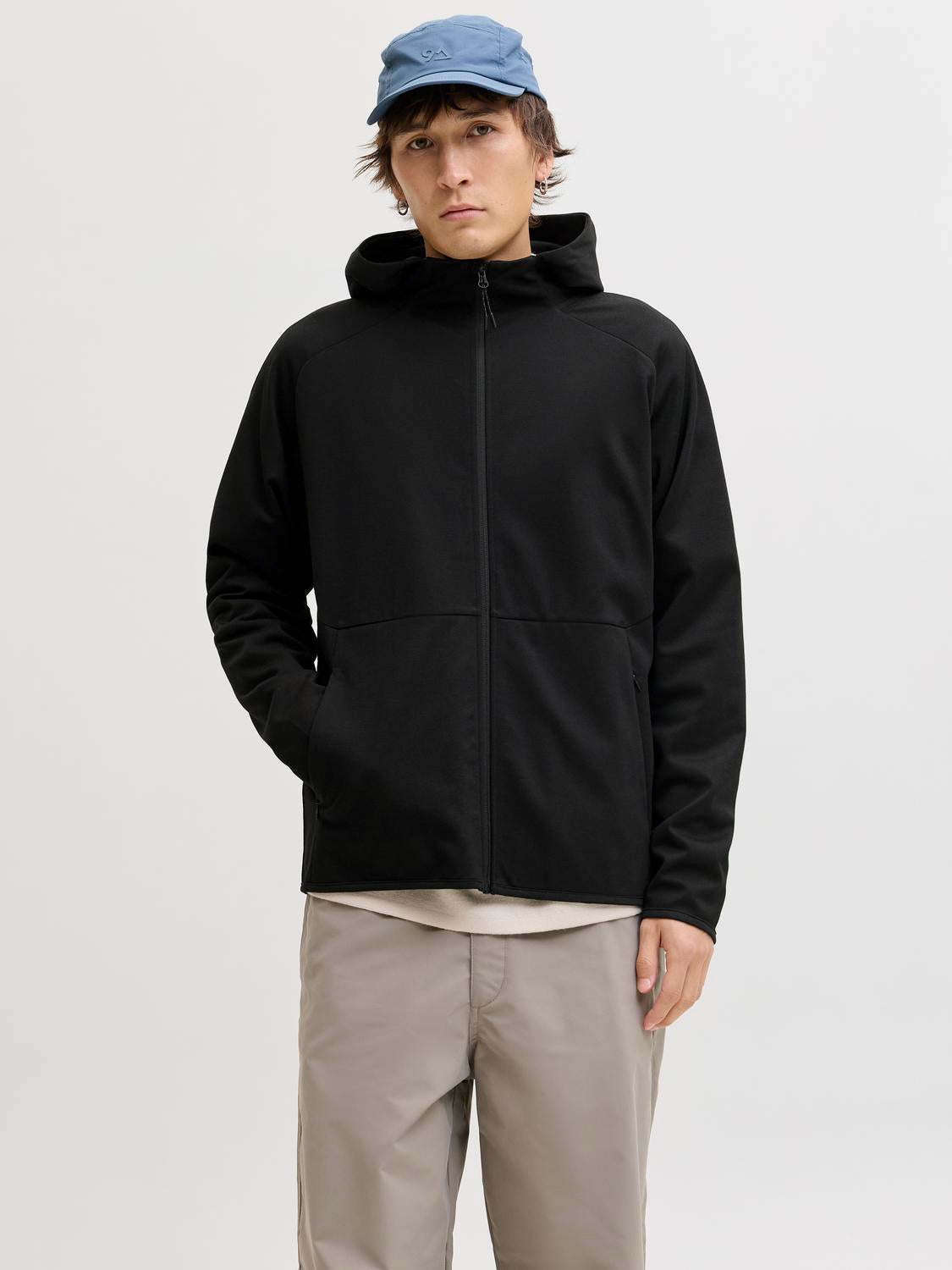model_shot-front