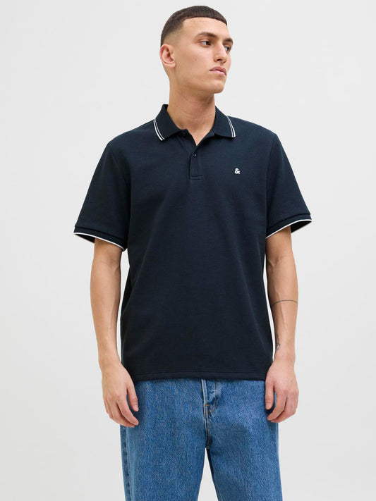 model_shot-front