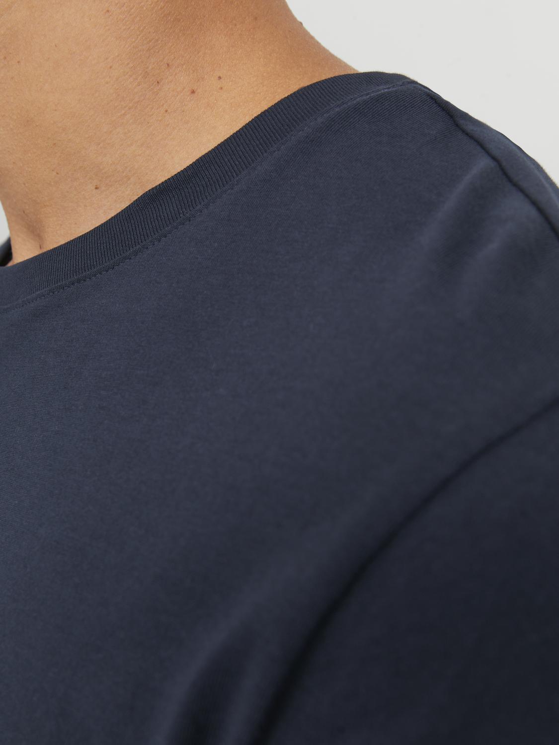 model_shot-detail