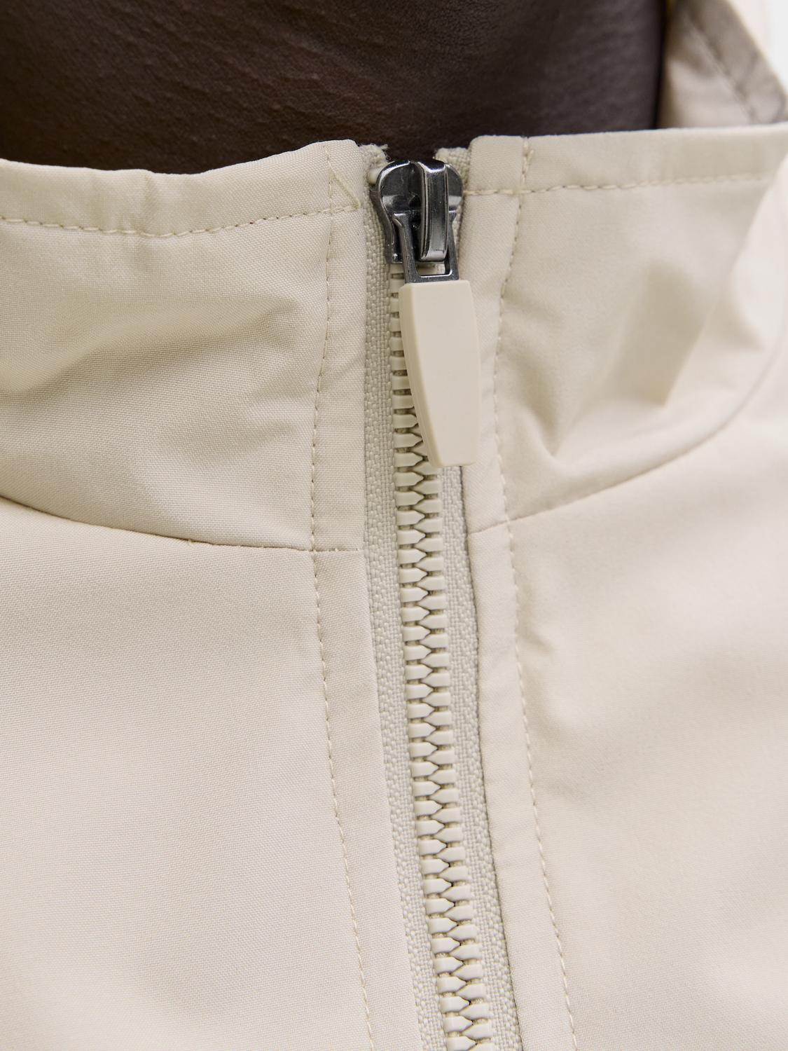 model_shot-detail