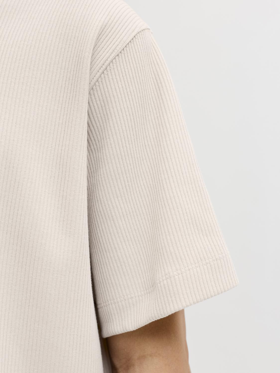 model_shot-detail