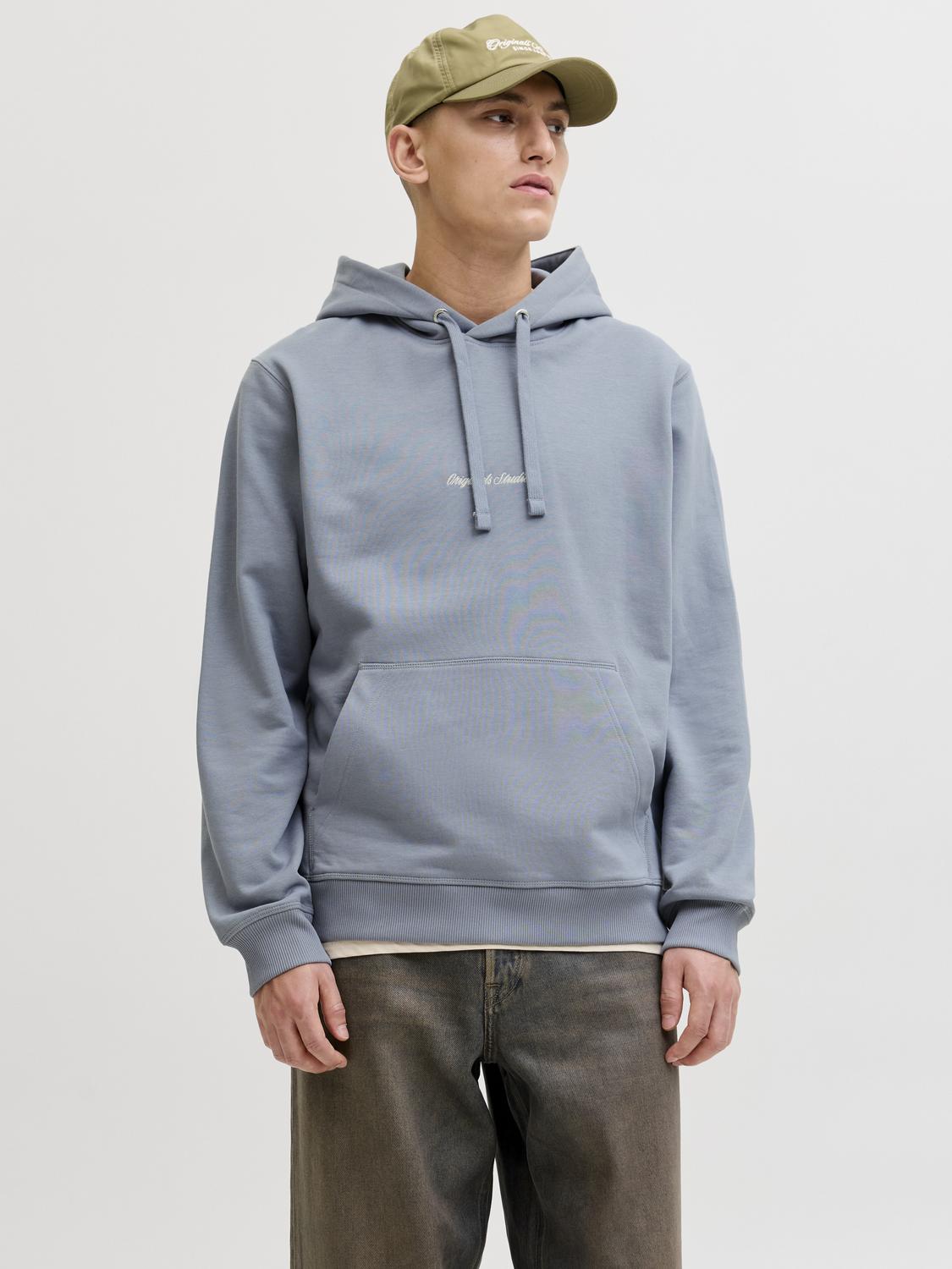 model_shot-front