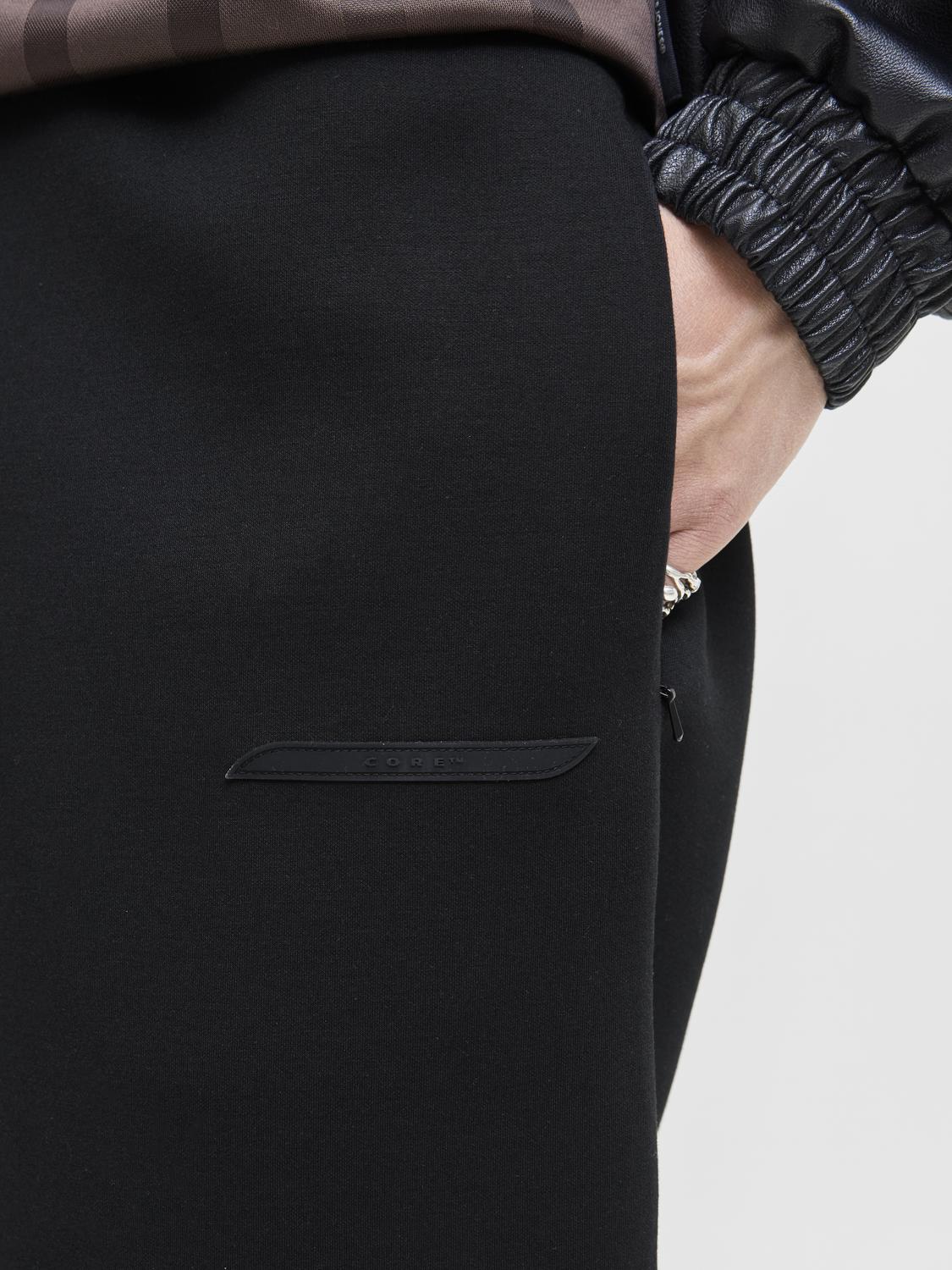 model_shot-detail