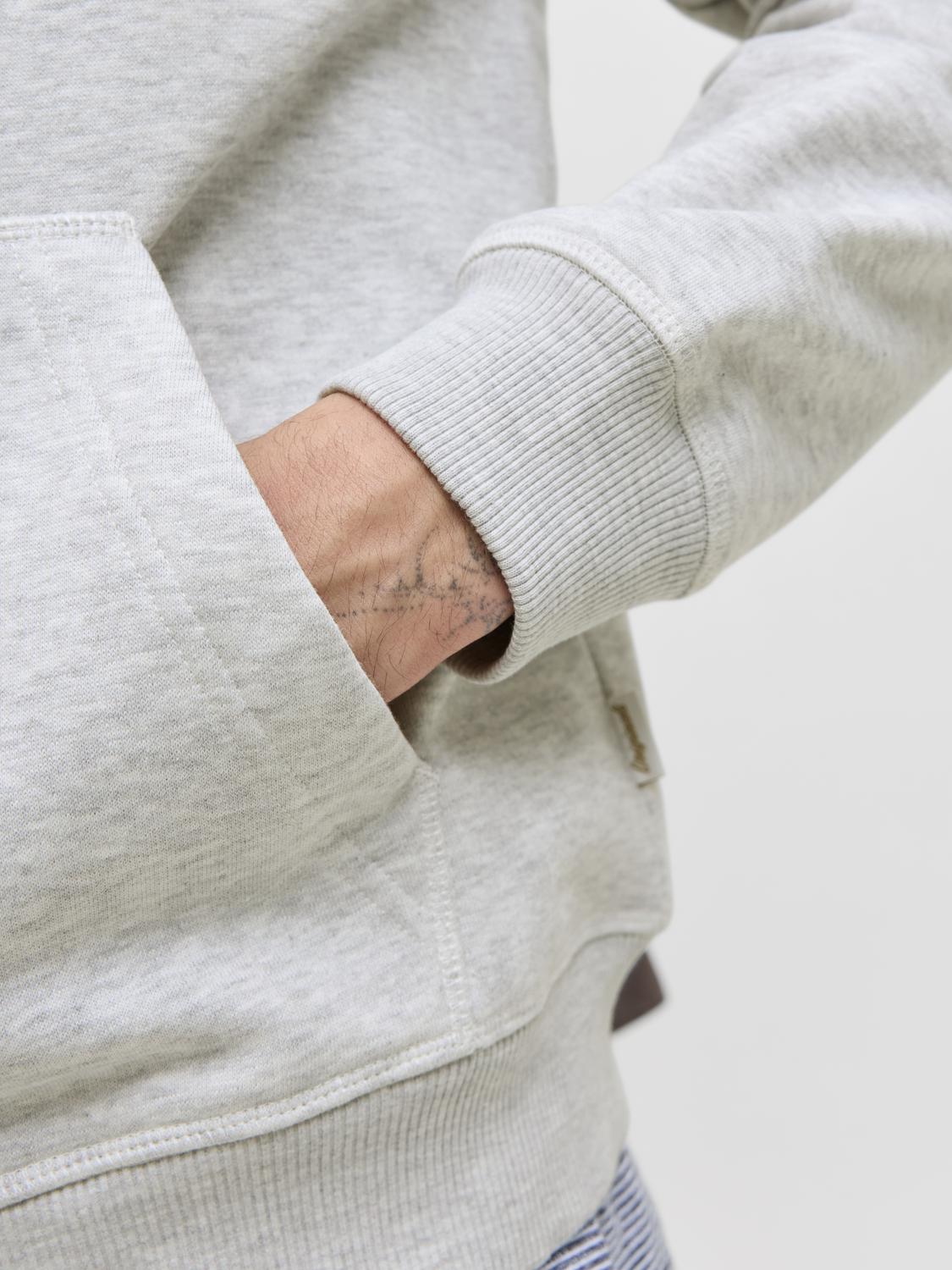 model_shot-detail