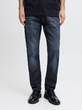Load image into Gallery viewer, model_shot-front
