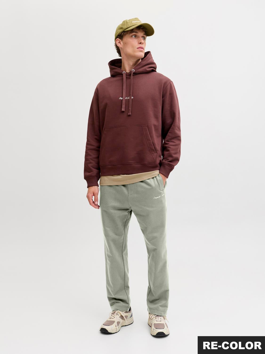 model_shot-front_full