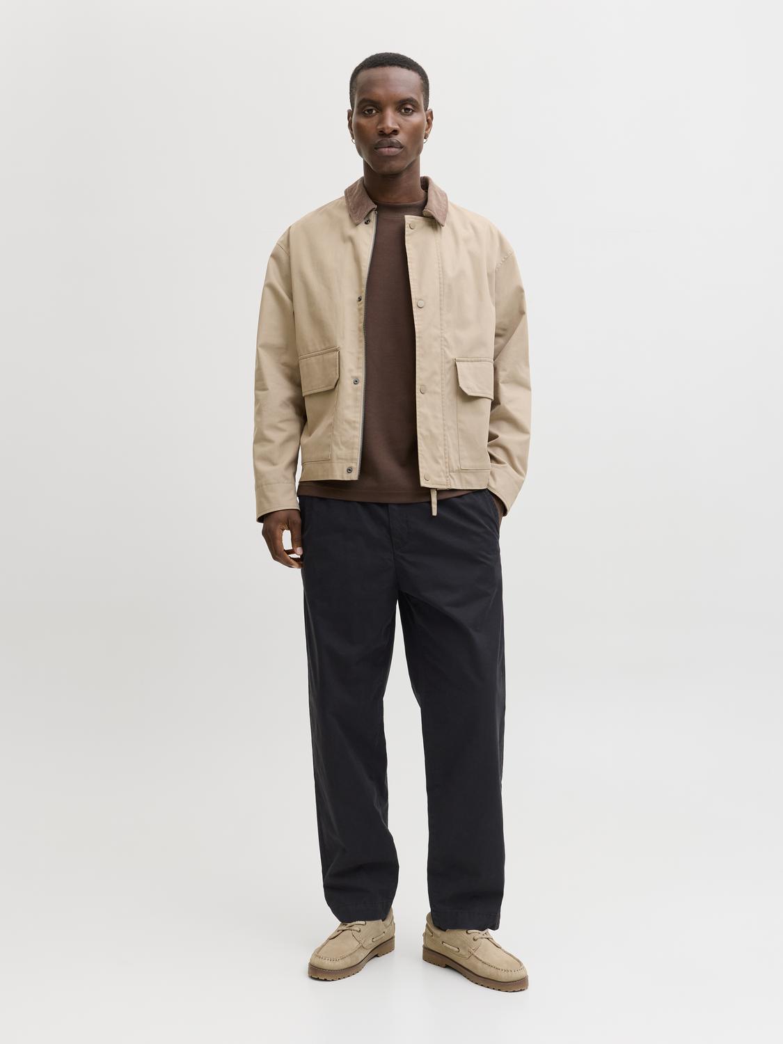 model_shot-front_full
