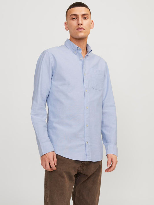model_shot-front