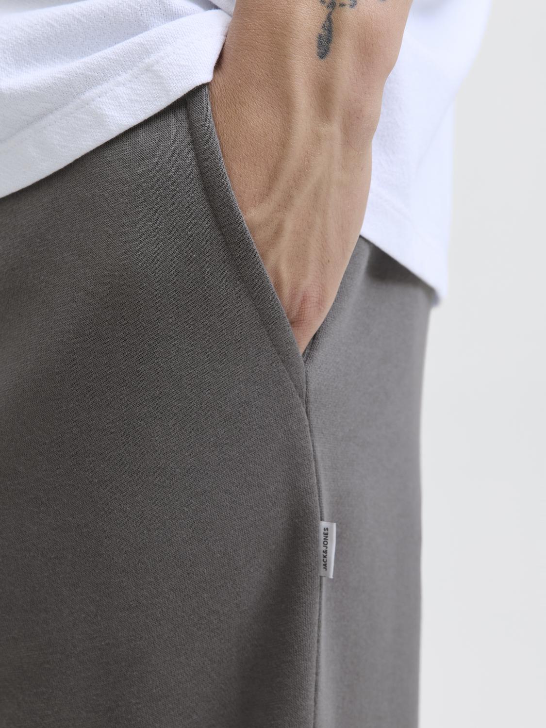 model_shot-detail