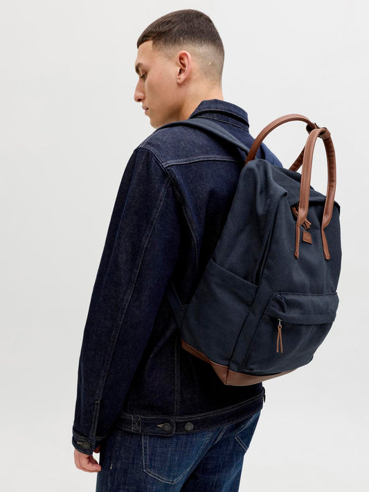 model_shot-front