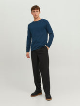 Load image into Gallery viewer, JJEHILL Pullover - Sailor Blue
