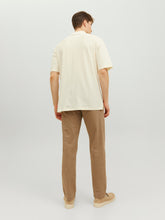 Load image into Gallery viewer, JPRBLAEASTWOOD Polo Shirt - Tofu
