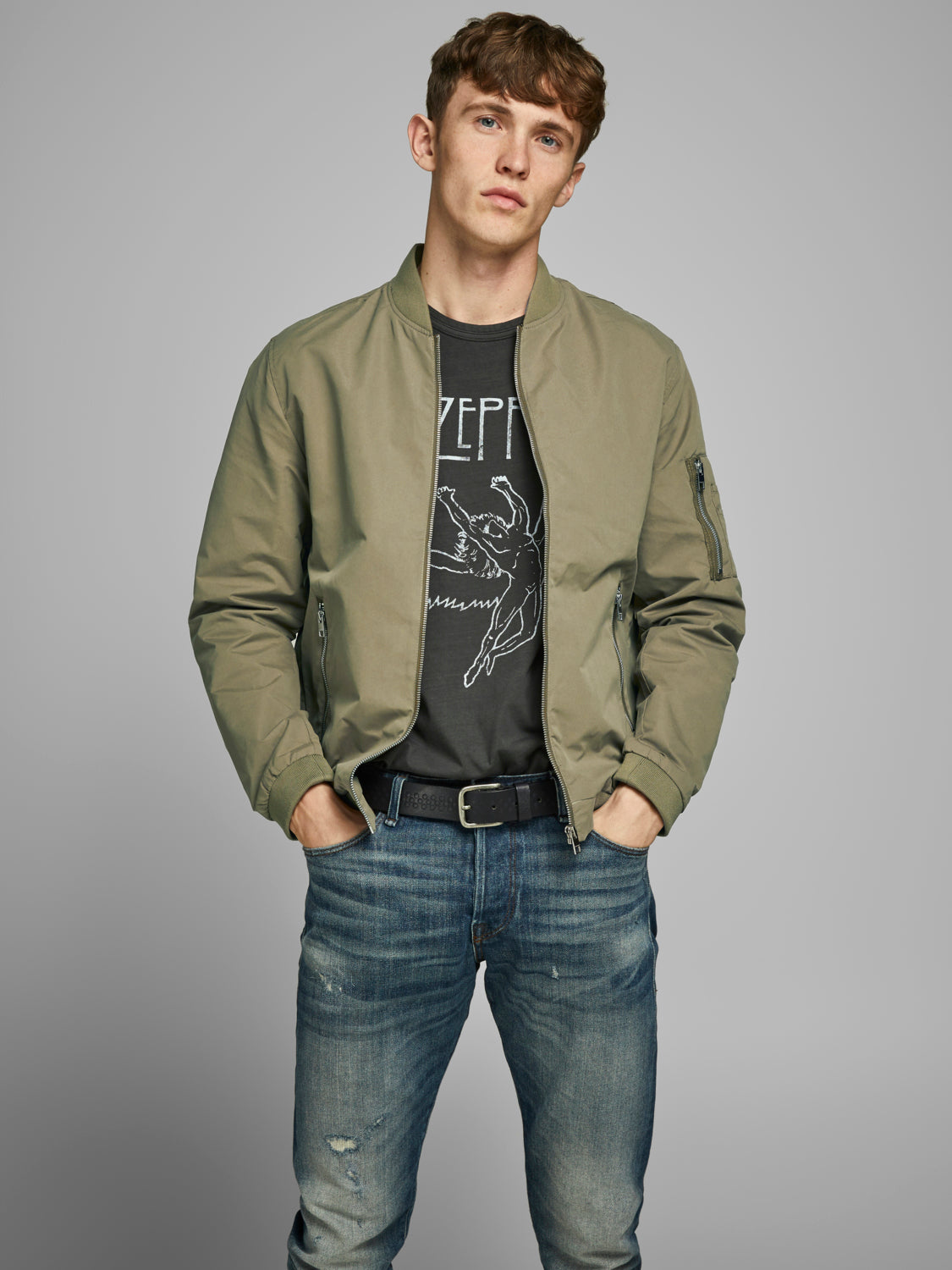 JACK & JONES | 
              JJERUSH Jacket - Dusky Green