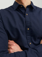 Load image into Gallery viewer, JJESUMMER Shirts - Navy Blazer
