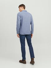 Load image into Gallery viewer, JJECLASSIC Shirts - Faded Denim

